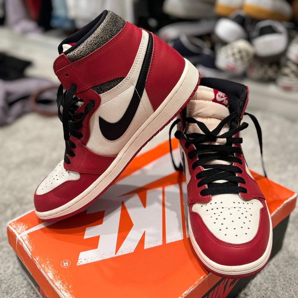Nike Air Jordan 1 I Chicago Lost and Found
